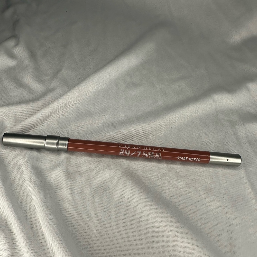 Urban Decay Stark Naked Lip Liner
